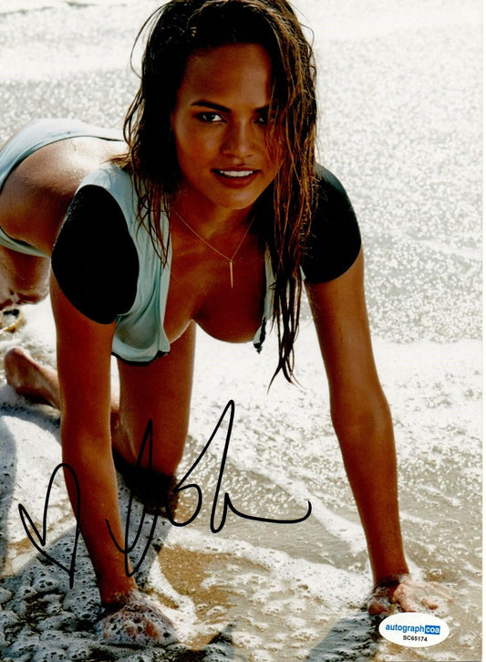 CHRISSY TEIGEN SIGNED SEXY 10X8 PHOTO (2) ALSO ACOA