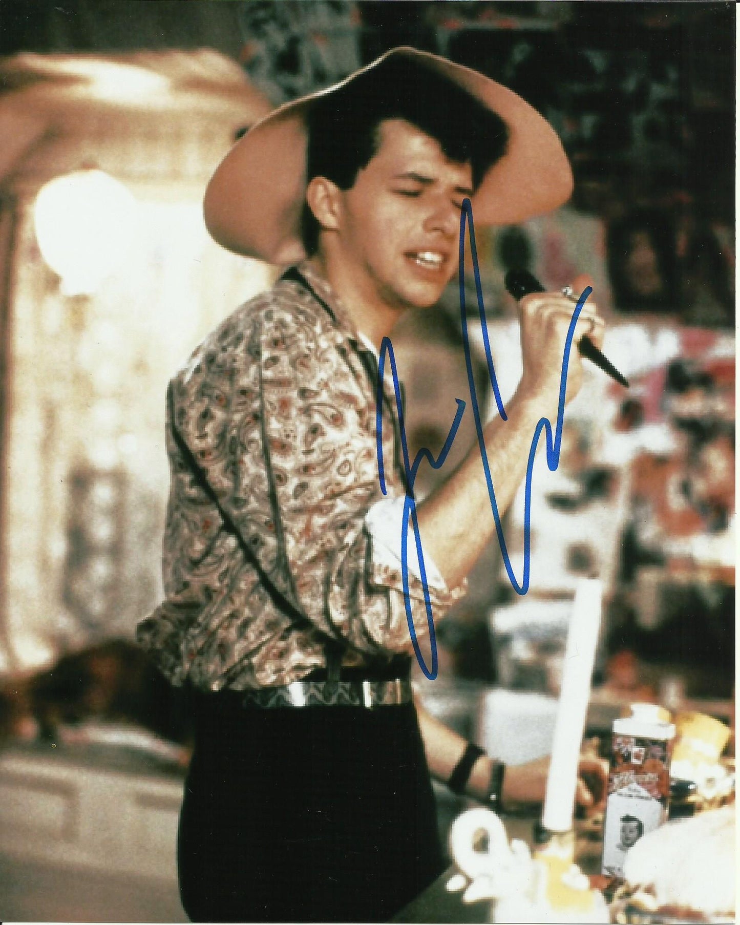 JON CRYER SIGNED PRETTY IN PINK 8X10 PHOTO (2)