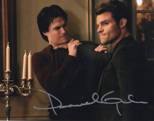 DANIEL GILLIES SIGNED THE ORIGINALS 8X10 PHOTO (4)