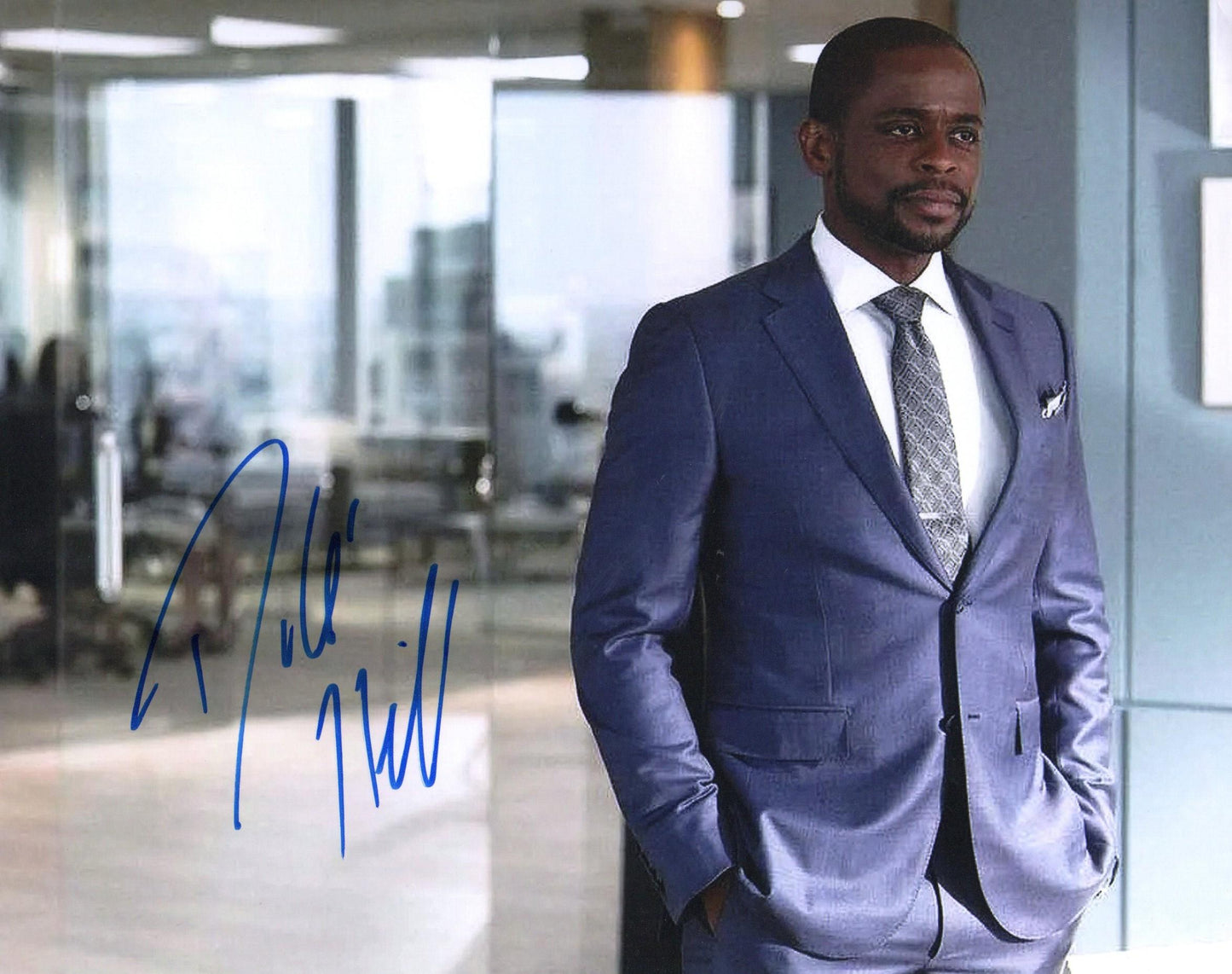 DULE HILL SIGNED SUITS 8X10 PHOTO (1)