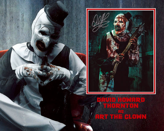 DAVID HOWARD THORNTON SIGNED TERRIFIER PHOTO MOUNT