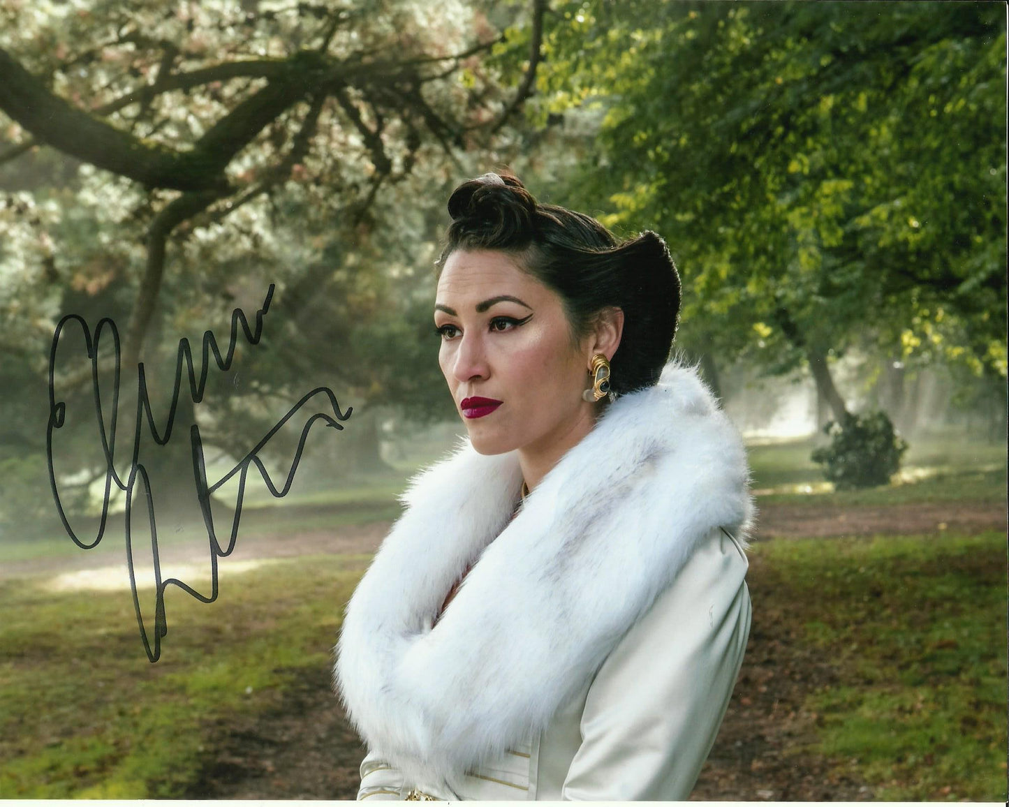 ELEANOR MATSUURA SIGNED INTO THE BADLANDS 8X10 PHOTO (2)