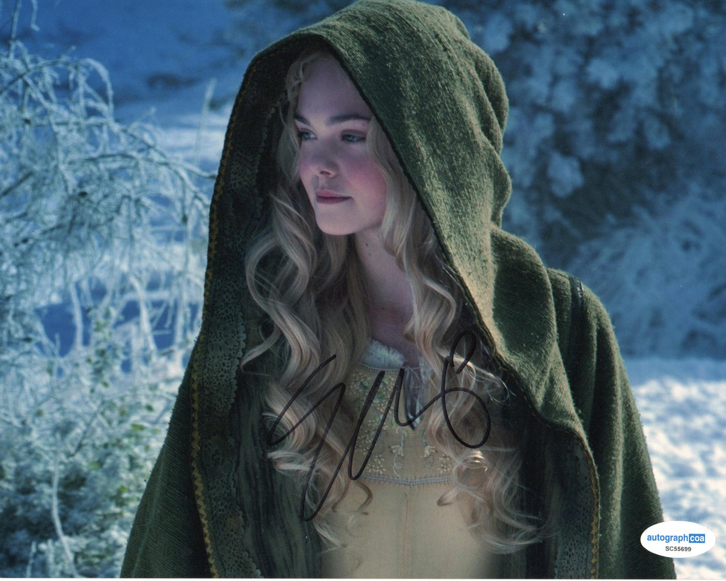 ELLE FANNING  SIGNED MALEFICENT 10X8 PHOTO (4) ALSO ACOA