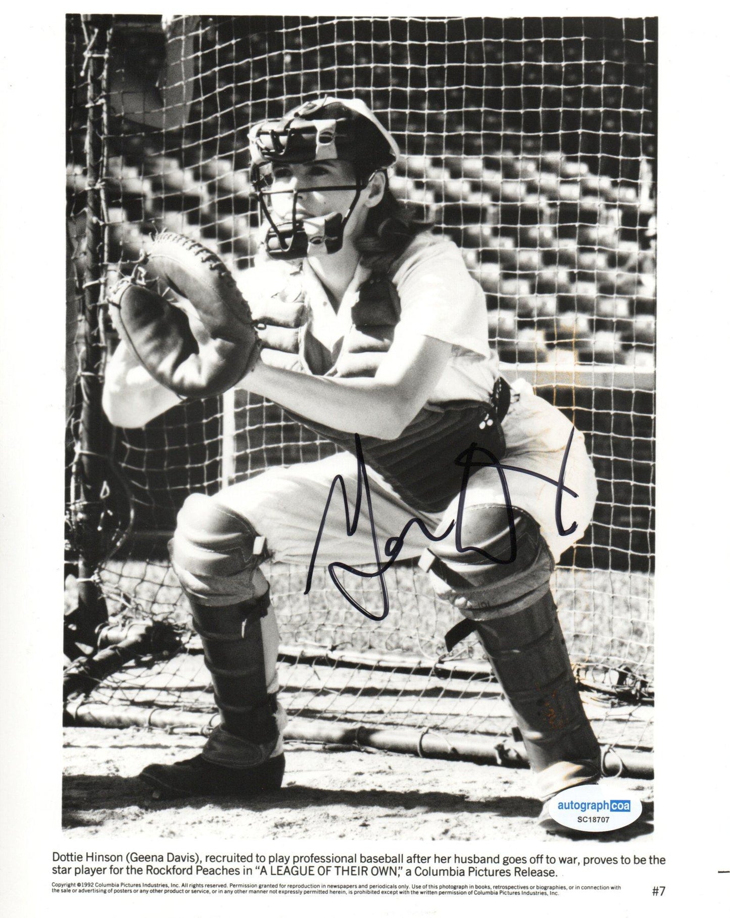 GEENA DAVIS SIGNED A LEAGUE OF THEIR OWN 10X8 PHOTO (2) also ACOA certified