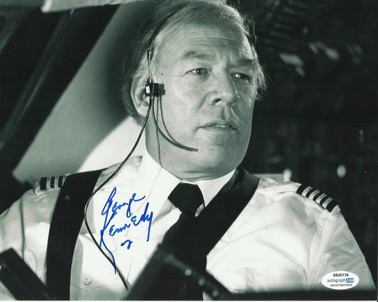 GEORGE KENNEDY SIGNED AIRPORT 79 8X10 PHOTO (1) ALSO ACOA CERTIFIED