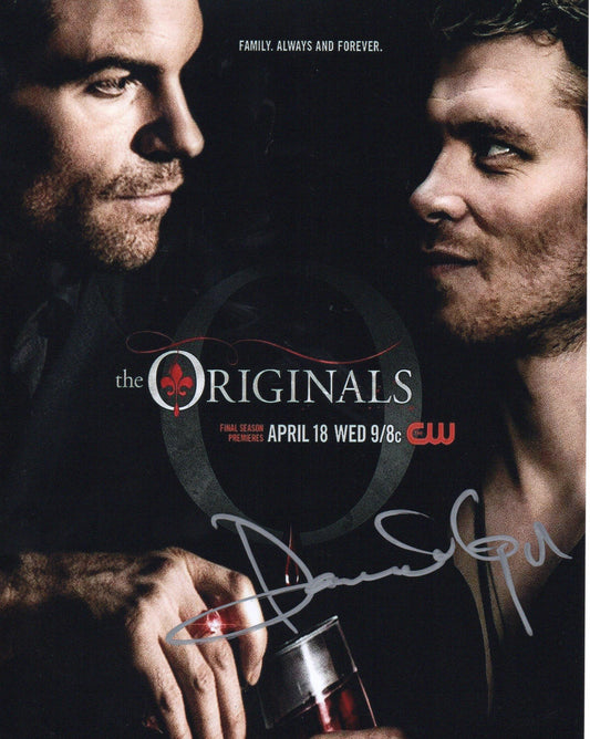 DANIEL GILLIES SIGNED THE ORIGINALS 8X10 PHOTO (14)