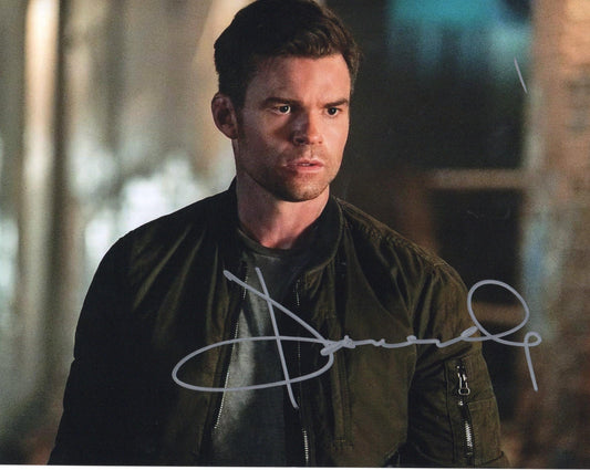 DANIEL GILLIES SIGNED THE ORIGINALS 8X10 PHOTO (11)