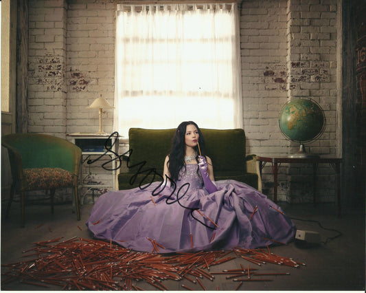 GINNIFER GOODWIN SIGNED ONCE UPON A TIME 10X8 PHOTO (10)