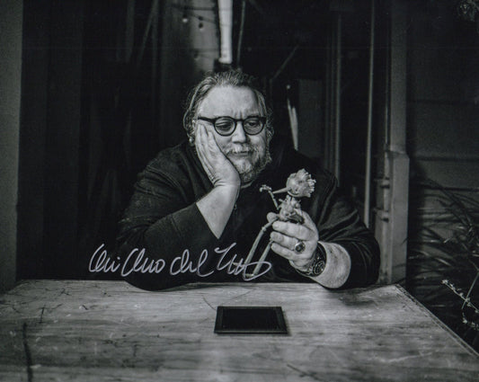 GUILLERMO DEL TORO SIGNED PINOCCHIO 8X10 PHOTO (2)