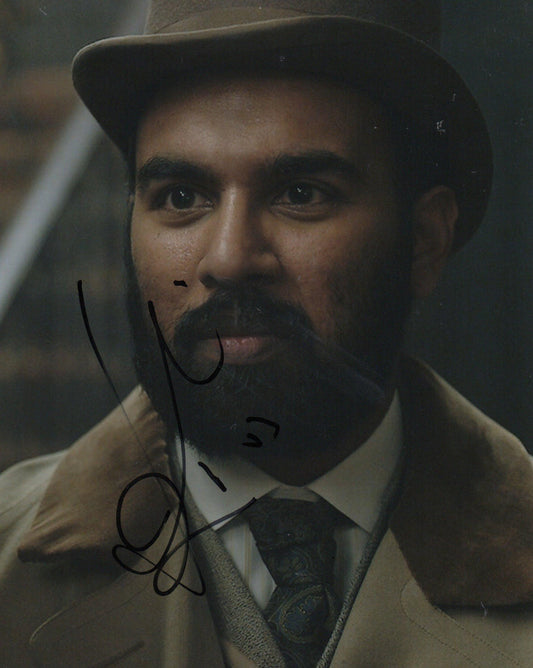 HIMESH PATEL SIGNED ENOLA HOLMES 8X10 PHOTO (1)