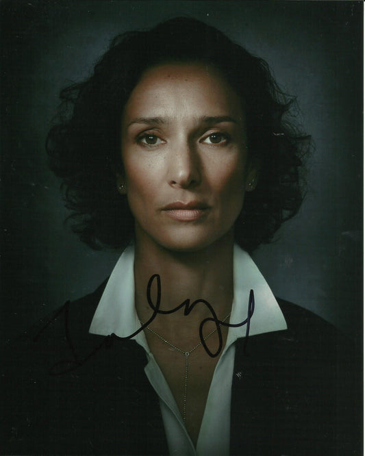 INDIRA VARMA SIGNED SEXY 10X8 PHOTO