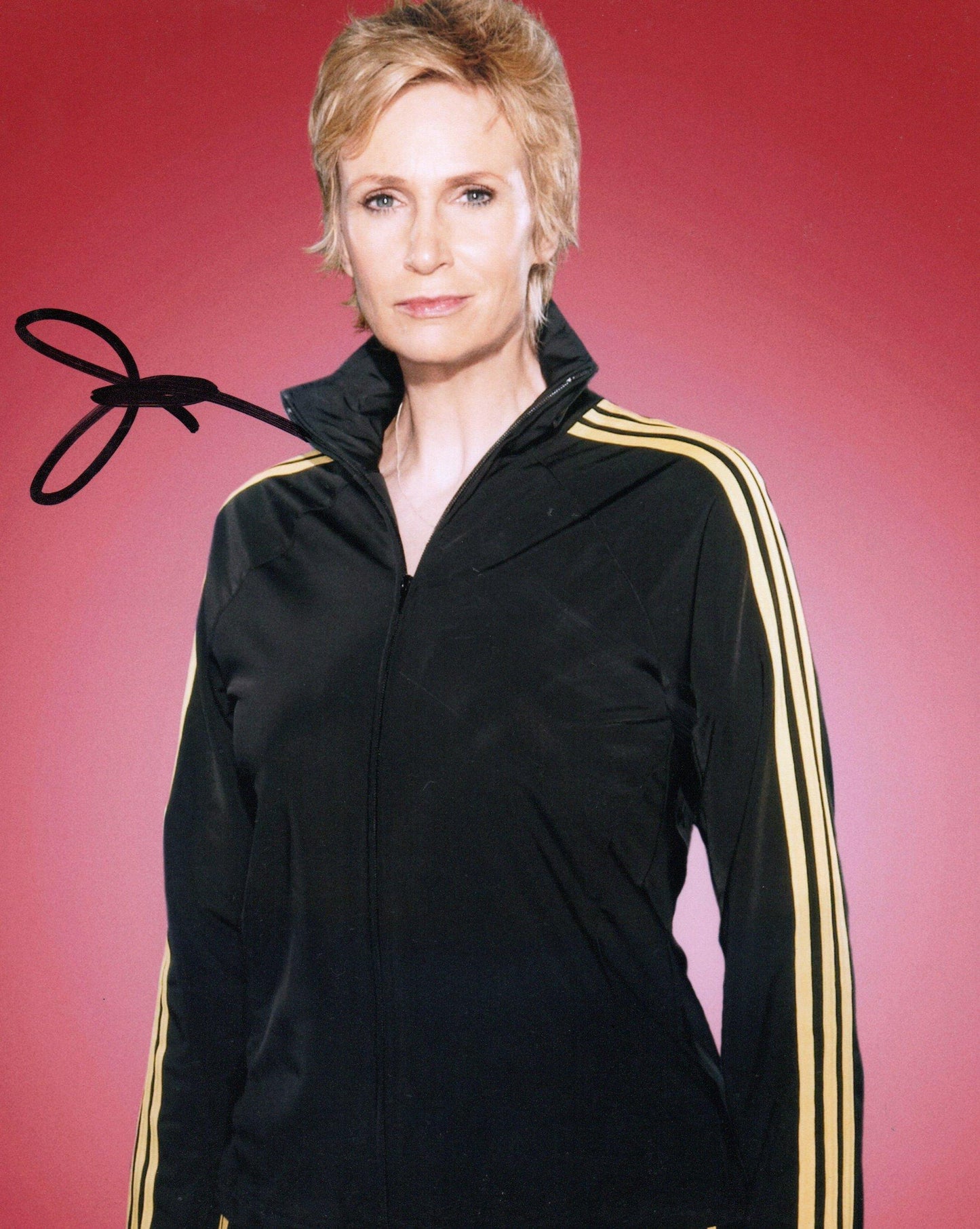 JANE LYNCH SIGNED GLEE 10X8 PHOTO (1)