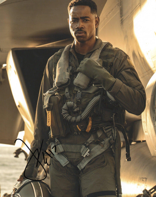 JAY ELLIS SIGNED TOP GUN MAVERICK 8X10 PHOTO (2)