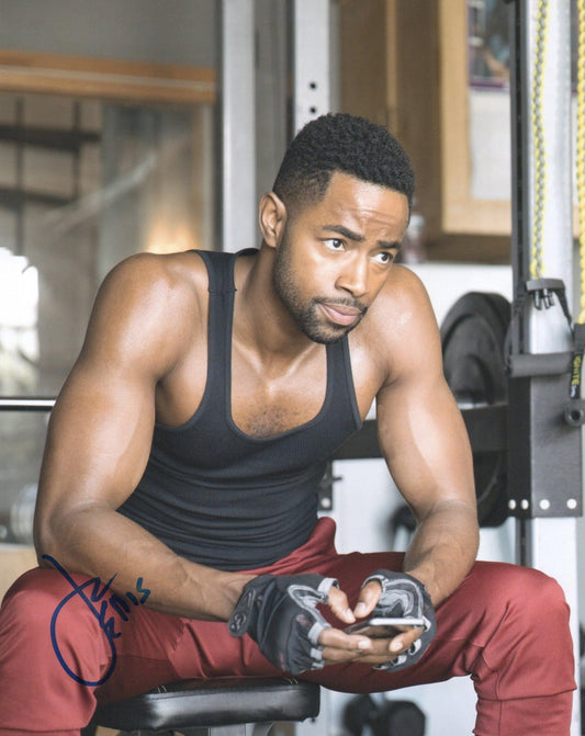 JAY ELLIS SIGNED COOL 8X10 PHOTO (2)