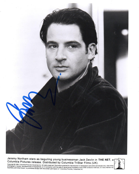 JEREMY NORTHAM SIGNED THE NET 8X10 PHOTO (1)