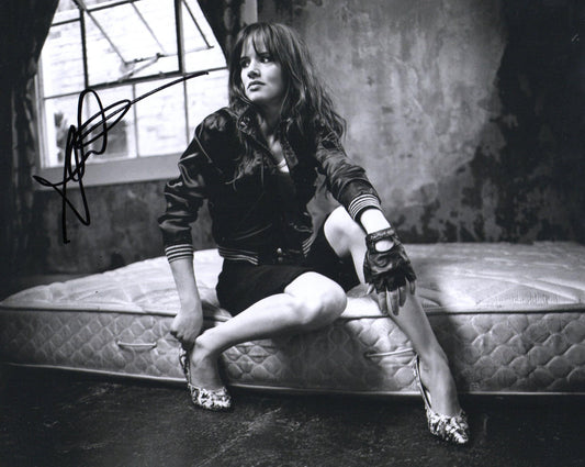 JULIETTE LEWIS SIGNED SEXY 10X8 PHOTO (1)