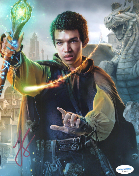 JUSTICE SMITH SIGNED DUNGEONS AND DRAGONS 10X8 PHOTO (2) ALSO ACOA