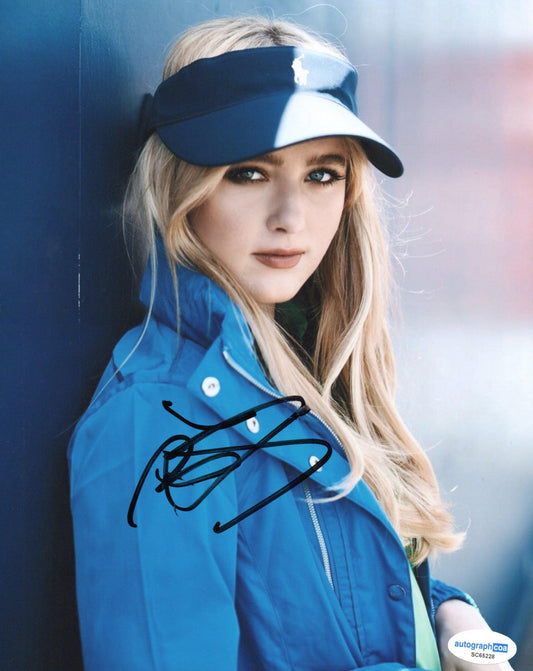KATHRYN NEWTON SIGNED SEXY 10X8 PHOTO (1) ALSO ACOA