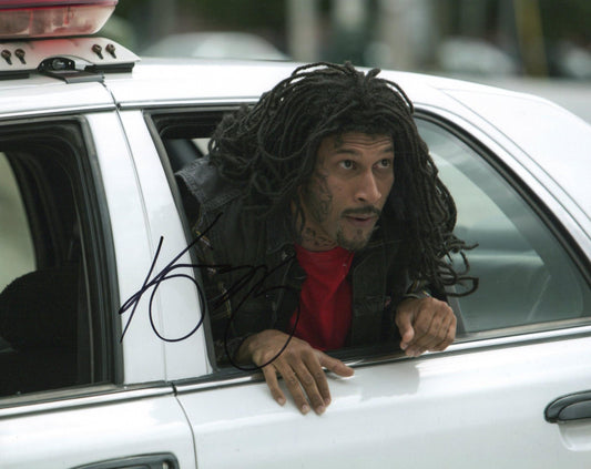 KEEGAN-MICHAEL KEY SIGNED LETS BE COPS 8X10 PHOTO (1)