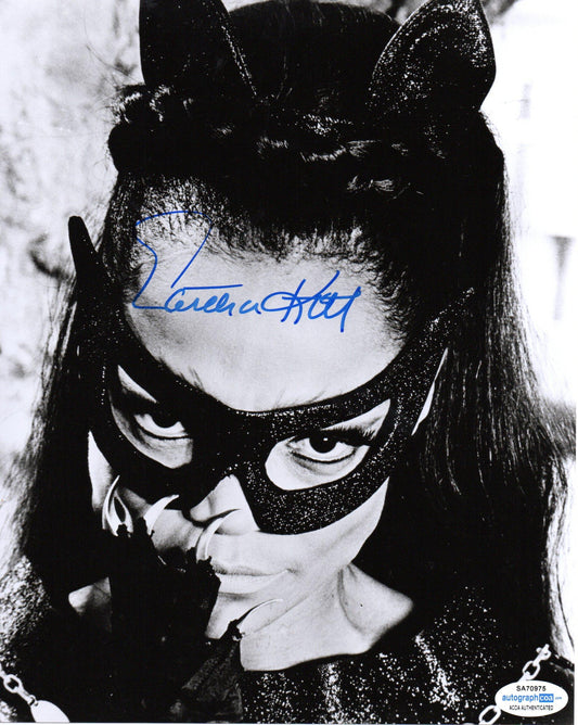 EARTHA KITT SIGNED BATMAN CATWOMAN 10X8 PHOTO (1)