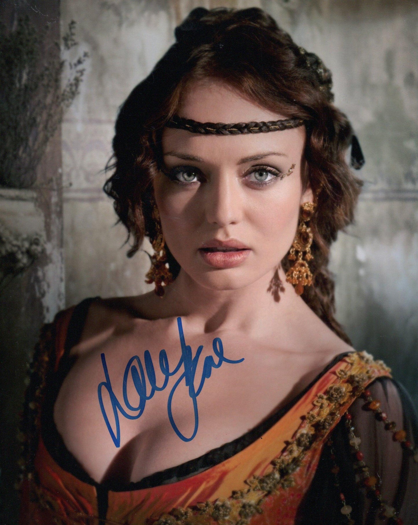 LAURA HADDOCK SIGNED SEXY DA VINCI'S DEMONS 10X8 PHOTO (1)