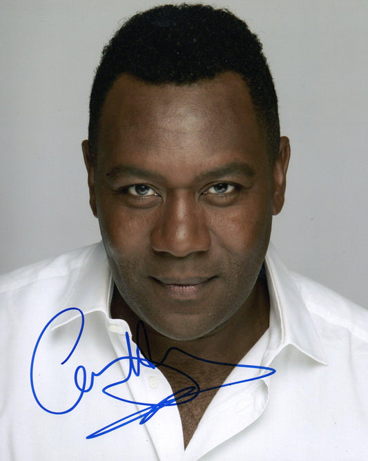 LENNY HENRY SIGNED 8X10 PHOTO