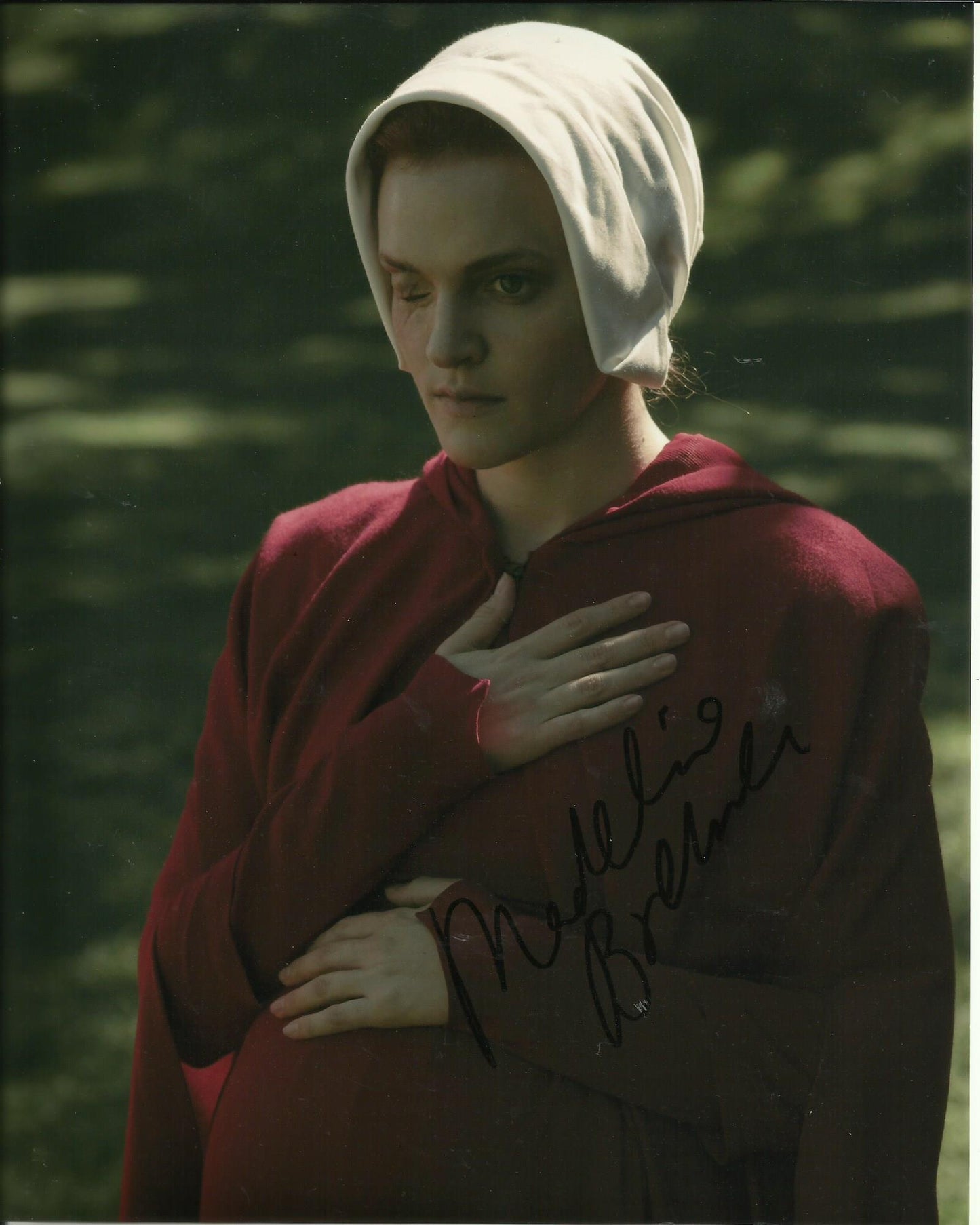 MADELINE BREWER SIGNED THE HANDMAIDS TALE 10X8 PHOTO (1)