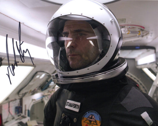 MARK STRONG SIGNED APPROACHING THE UNKNOWN 8X10 PHOTO