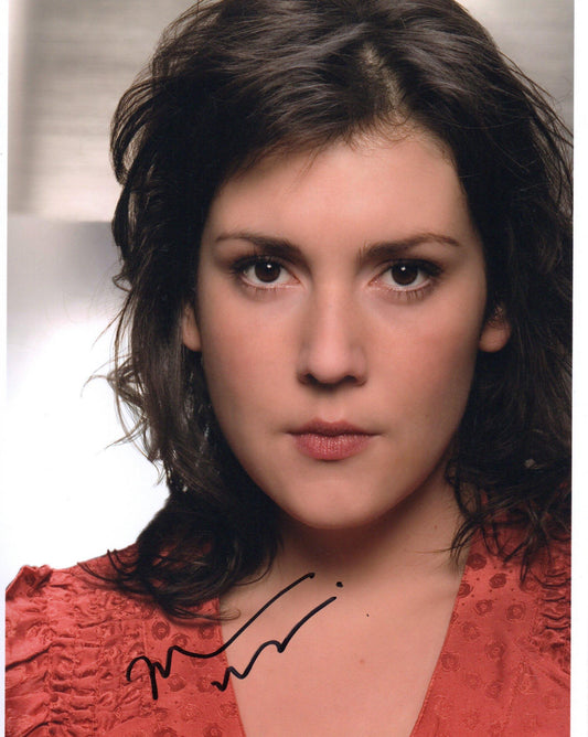 MELANIE LYNSKEY SIGNED SEXY 10X8 PHOTO