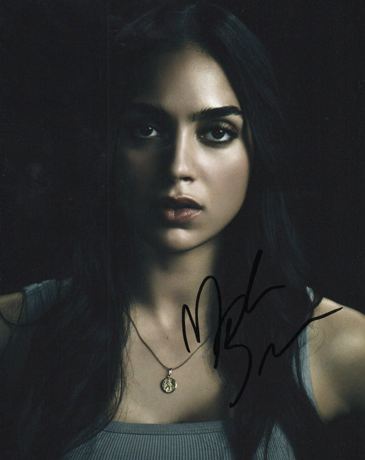 MELISSA BARRERA SIGNED SCREAM 10X8 PHOTO (4)