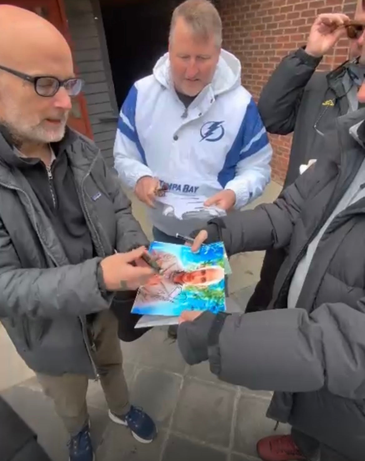MOBY SIGNED 8X10 PHOTO (1) VIDEO PROOF