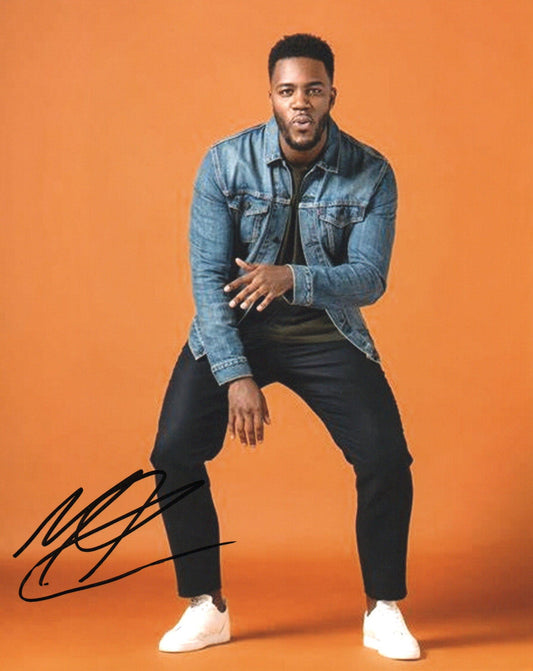 MO GILLIGAN SIGNED COOL 8X10 PHOTO (3)