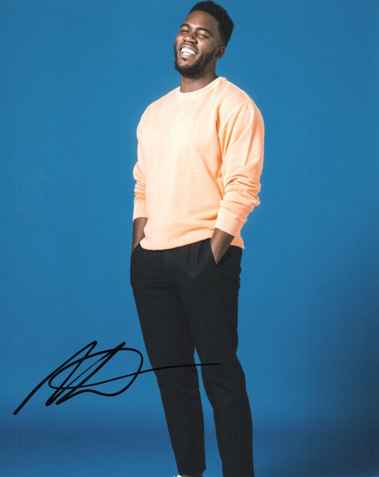 MO GILLIGAN SIGNED COOL 8X10 PHOTO (4)