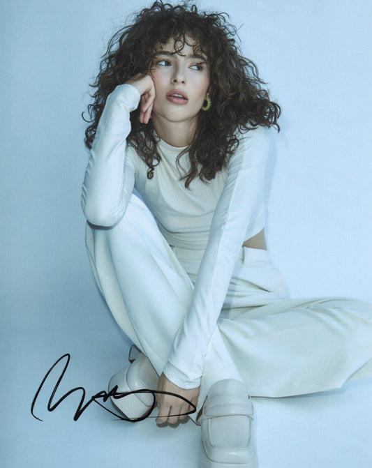 NINA BLOOMGARDEN SIGNED SEXY 10X8 PHOTO (1)