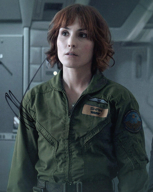 NOOMI RAPACE SIGNED ALIEN CONVENANT 10X8 PHOTO (1)