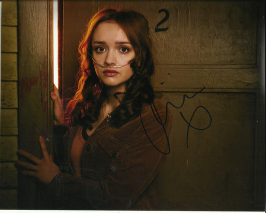 OLIVIA COOKE SIGNED BATES MOTEL 10X8 PHOTO (2)