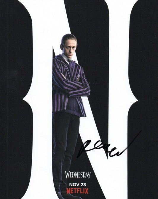 PERRY HYNES WHITE SIGNED WEDNESDAY 8X10 PHOTO (4)
