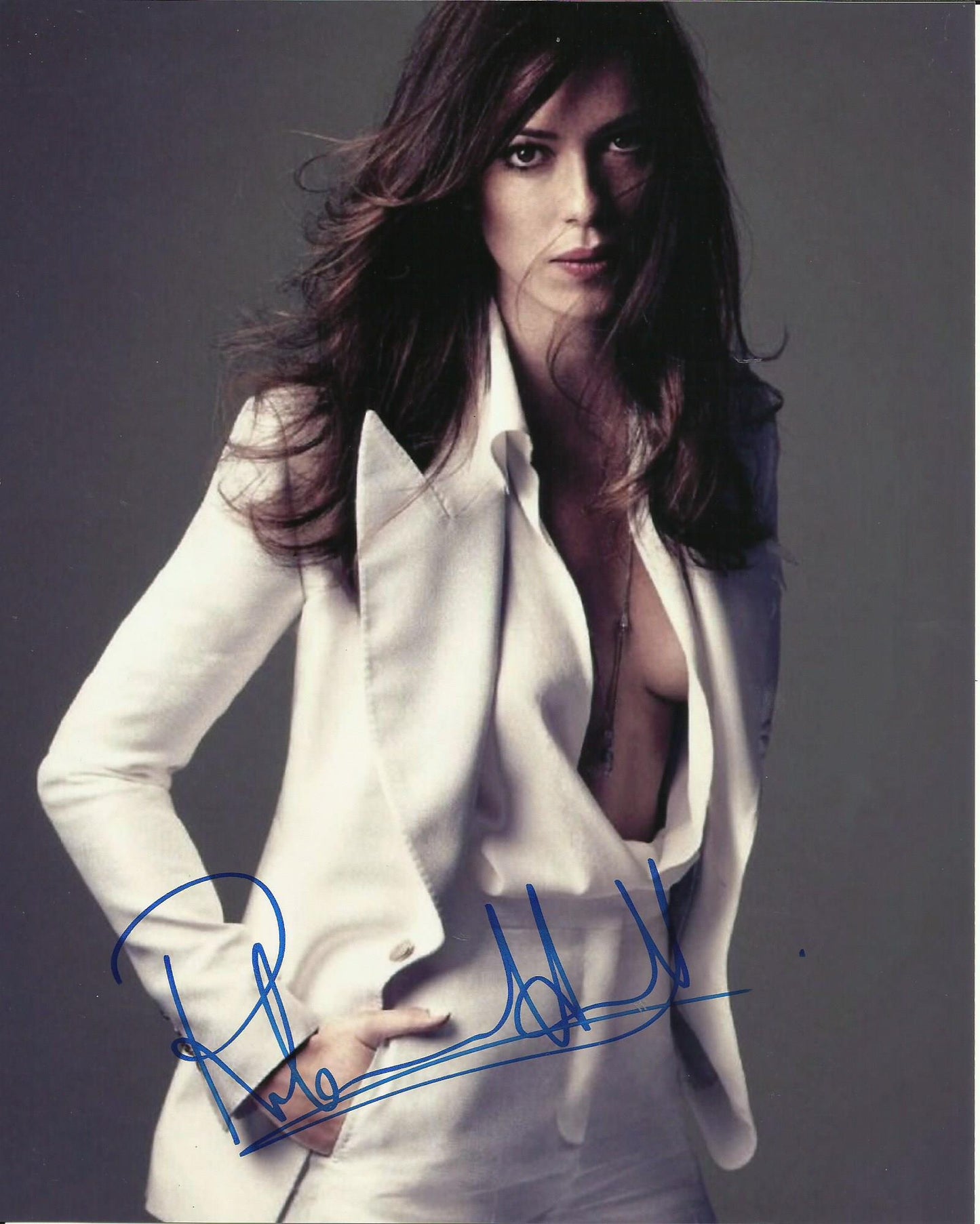 REBECCA HALL SIGNED SEXY 10X8 PHOTO (3)