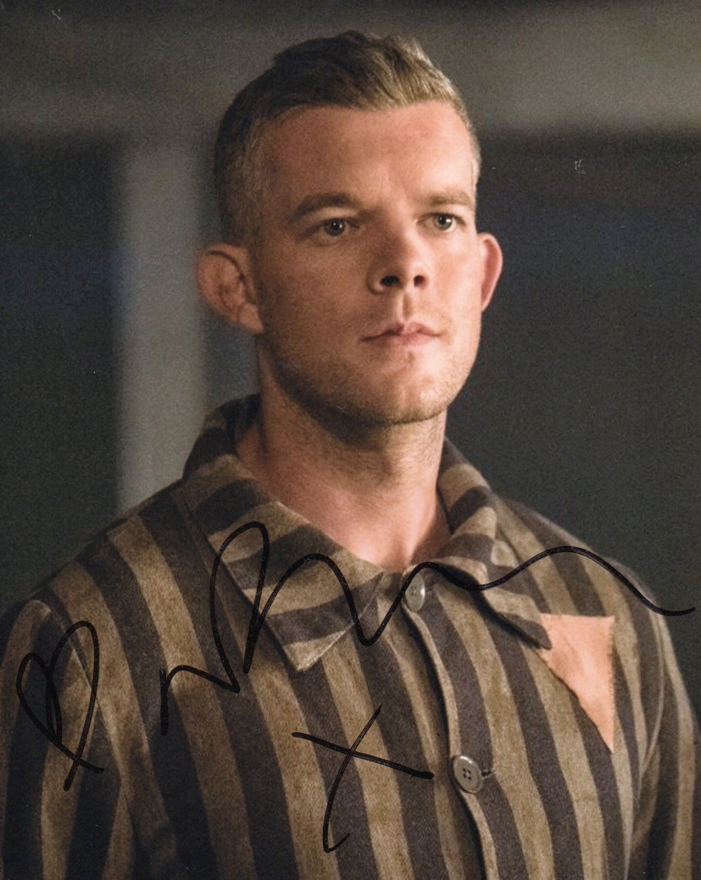 RUSSELL TOVEY SIGNED 8X10 PHOTO