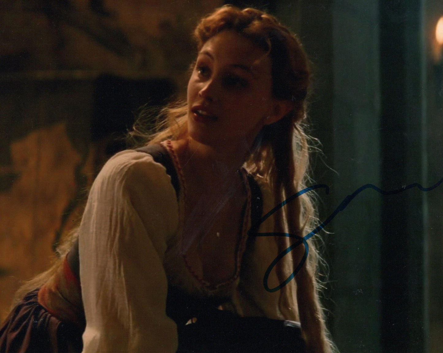 SARAH GADON SIGNED DRACULA UNTOLD 10X8 PHOTO (1)