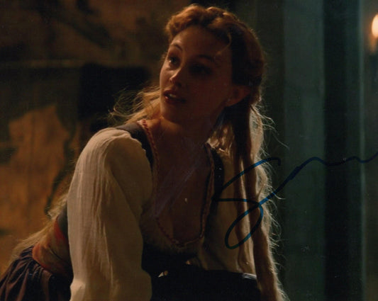 SARAH GADON SIGNED DRACULA UNTOLD 10X8 PHOTO (1)