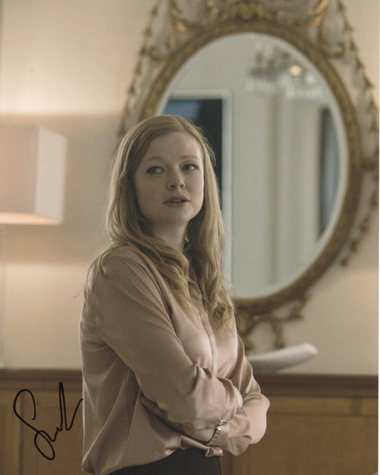 SARAH SNOOK SIGNED SUCCESSION 10X8 PHOTO (2)