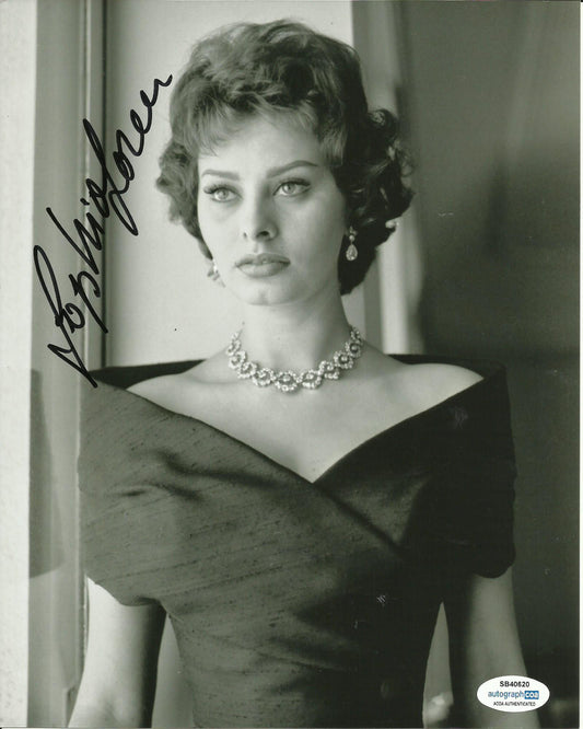 SOPHIA LOREN SIGNED SEXY 10X8 PHOTO (10) ALSO ACOA CERTIFIED