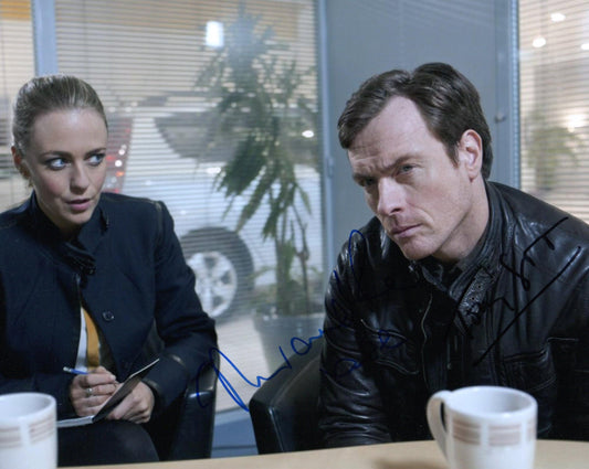 TOBY STEPHENS AND MIRANDA RAISON SIGNED VEXED 8X10 PHOTO (1)
