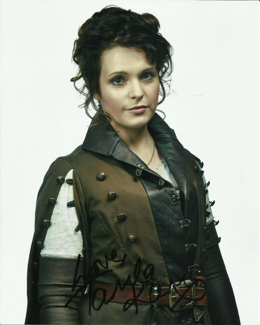 TAMLA KARI SIGNED THE MUSKETEERS 10X8 PHOTO (1)