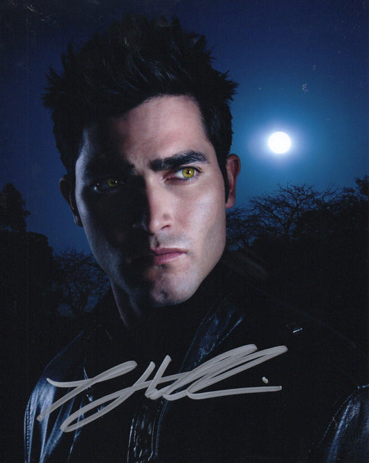 TYLER HOECHLIN SIGNED TEEN WOLF 8X10 PHOTO (2)