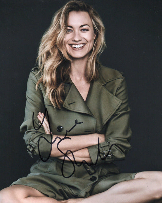 YVONNE STRAHOVSKI SIGNED SEXY 10X8 PHOTO (2)