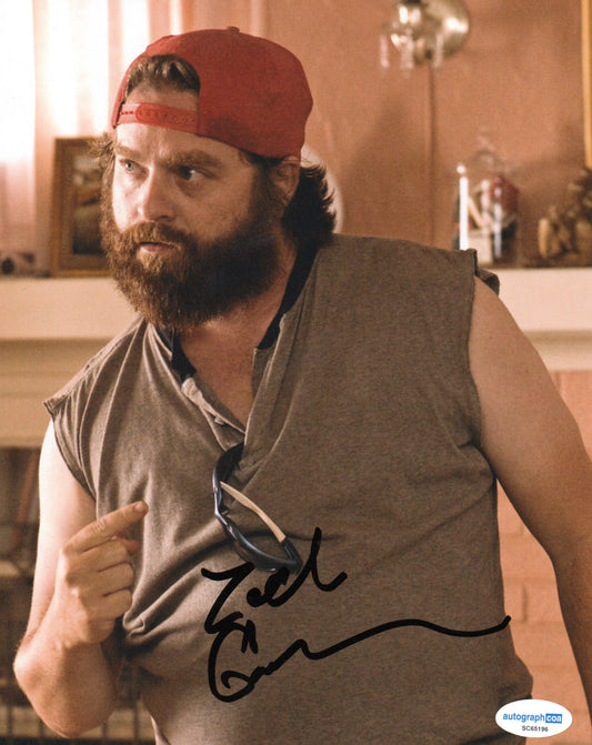 ZACH GALIFIANAKIS SIGNED YOUTH IN REVOLT 8X10 PHOTO ALSO ACOA (1)