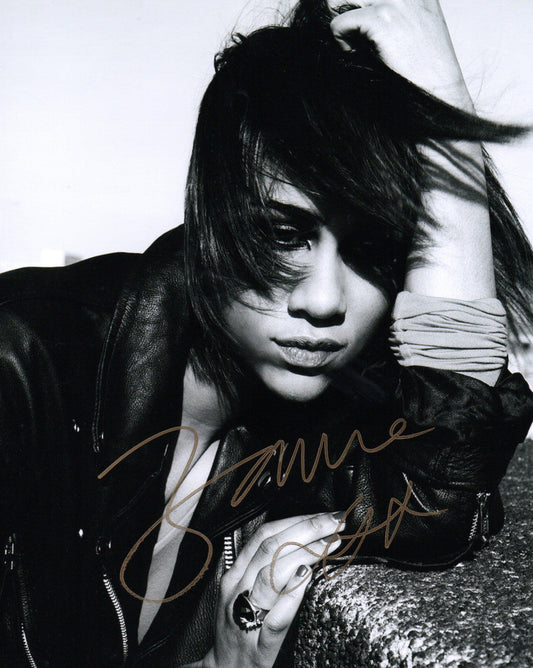 ZAWE ASHTON SIGNED SEXY 8X10 PHOTO (2)