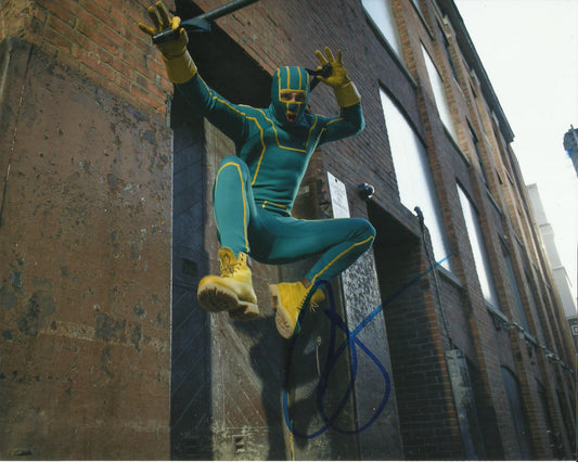 AARON TAYLOR-JOHNSON SIGNED KICK-ASS 8X10 PHOTO (3)